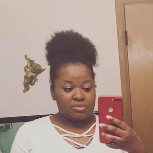 Meet your Posher, Charlisha